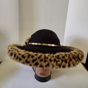 Black Hat with leopard trim